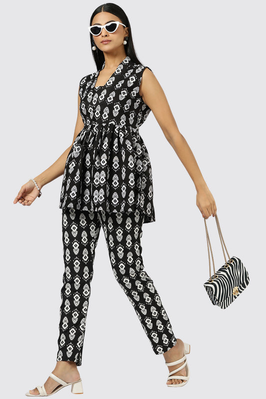 Runway-Ready: Bold Patterned Co-Ord Set”