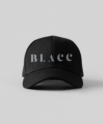 EMBROIDERED LOGO CAP IN BLACK